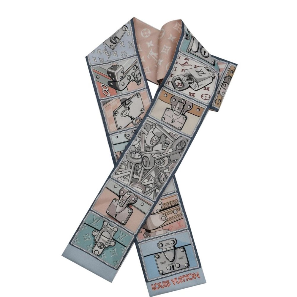 LOUIS VUITTON  Lock It Silk Monogram Pattern Bandeau Bleu Glacier